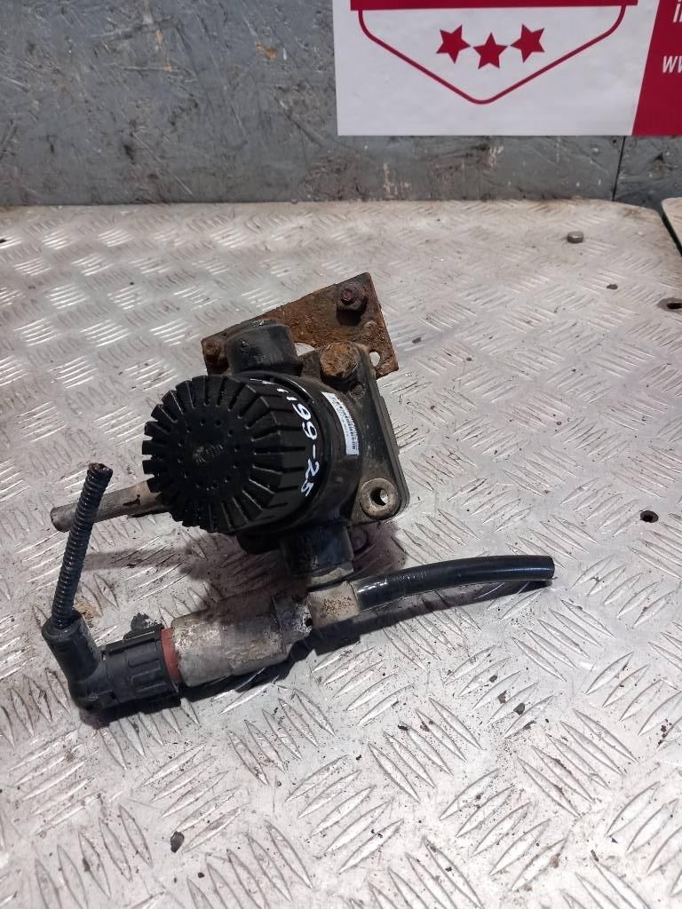 MAN TGM  81521166074 Brakes