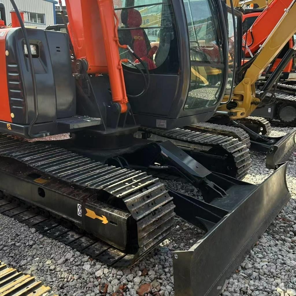 Hitachi ZX 70 Crawler excavators