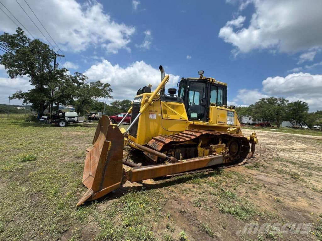 Komatsu D65WX-17 Crawler dozers