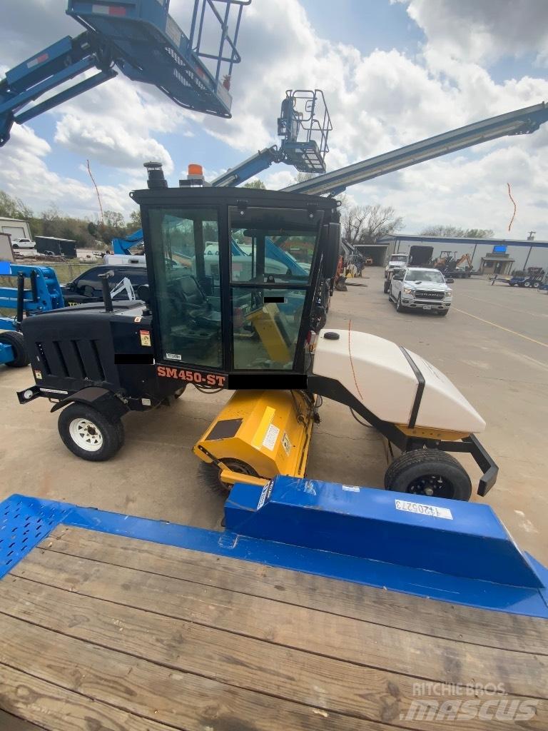  Laymor SM450-ST Scrubber dryers