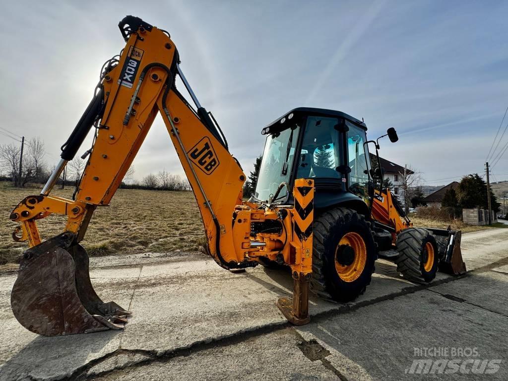 JCB 3CX CONTRACTOR TLB's