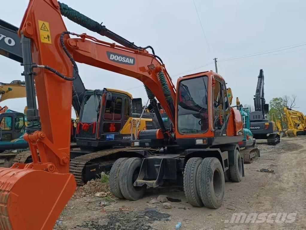 Doosan 150 W-7 Wheeled excavators
