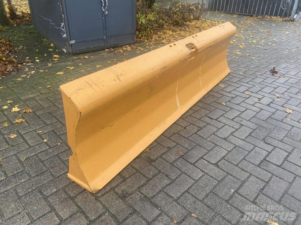 CASE DOZER BLADE Blades