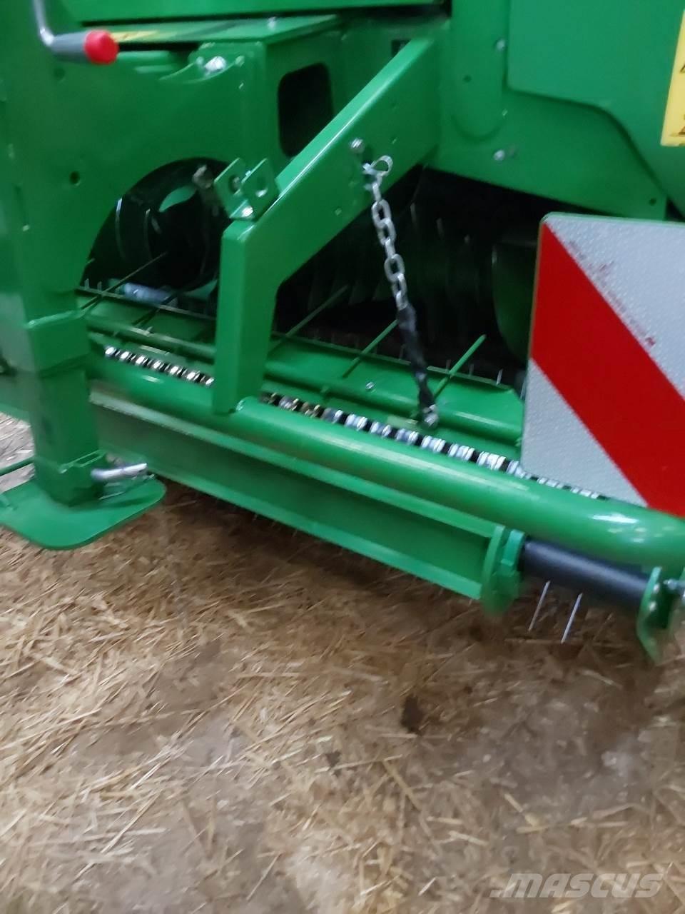 John Deere V 451 M Round balers