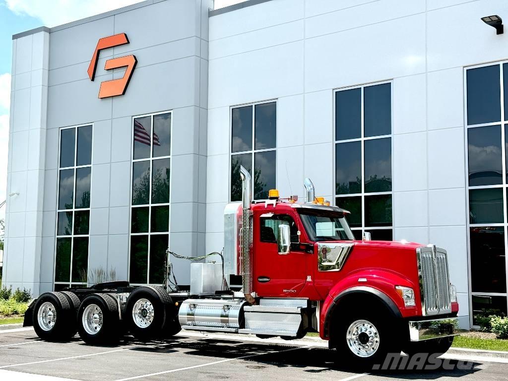 Kenworth W 990 Truck Tractor Units