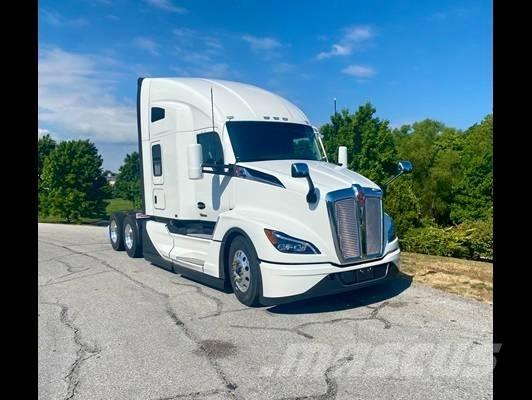 Kenworth T 680 Truck Tractor Units