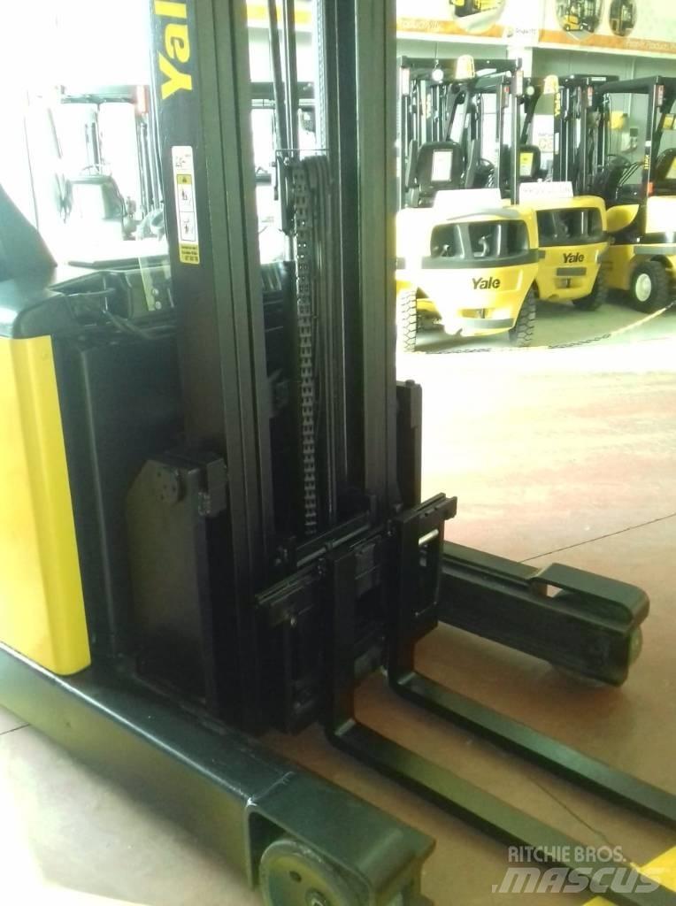 Yale MR14 Reach truck
