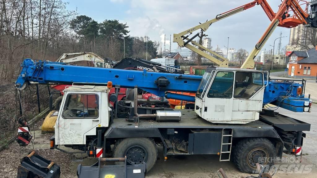 Liebherr LTM 1025 All terrain cranes