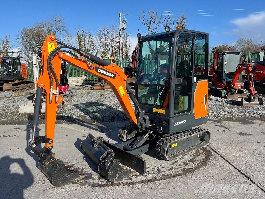 Doosan DX 19 Mini excavators < 7t