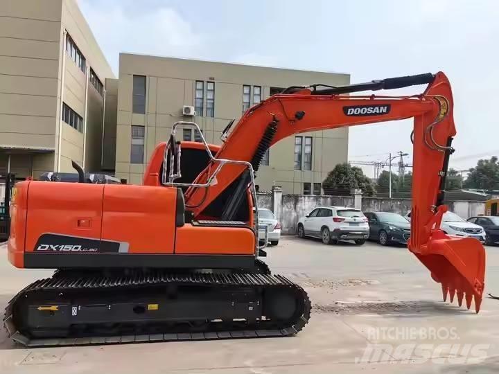 Doosan DX150 Midi excavators  7t - 12t