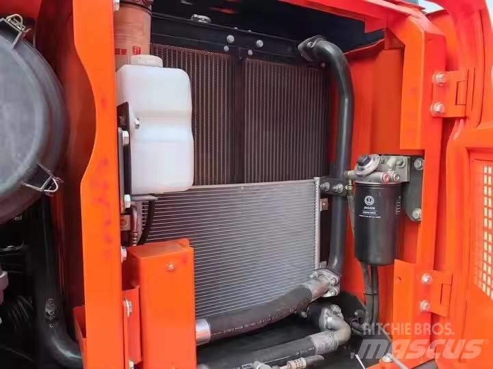 Doosan DX150 Midi excavators  7t - 12t