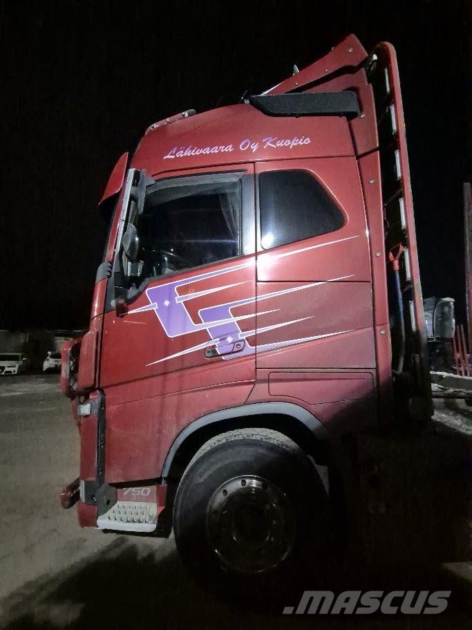 Volvo FH16 750 8x4 Timber trucks