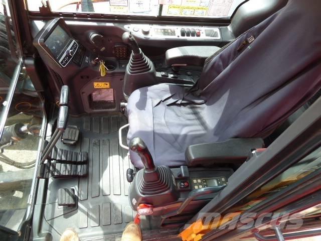 Hyundai HX 85 A Midi excavators  7t - 12t