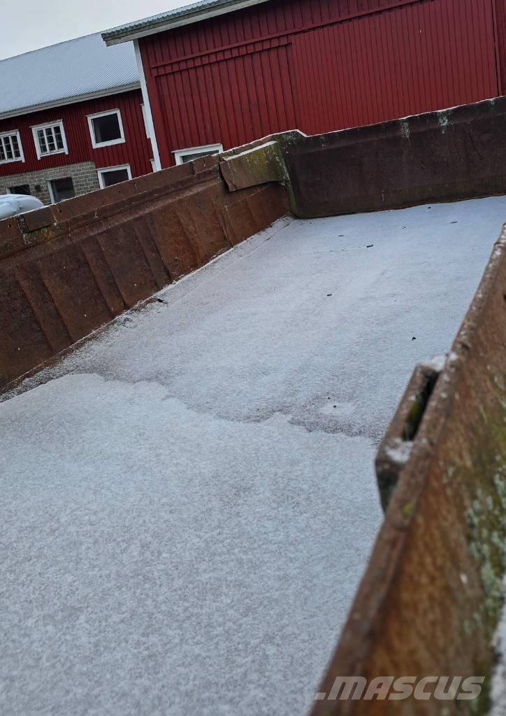 RKP Omavalmiste Tipper trailers