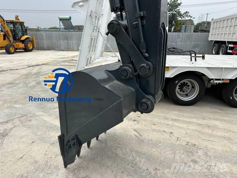 Hyundai 150W-9 Wheeled excavators