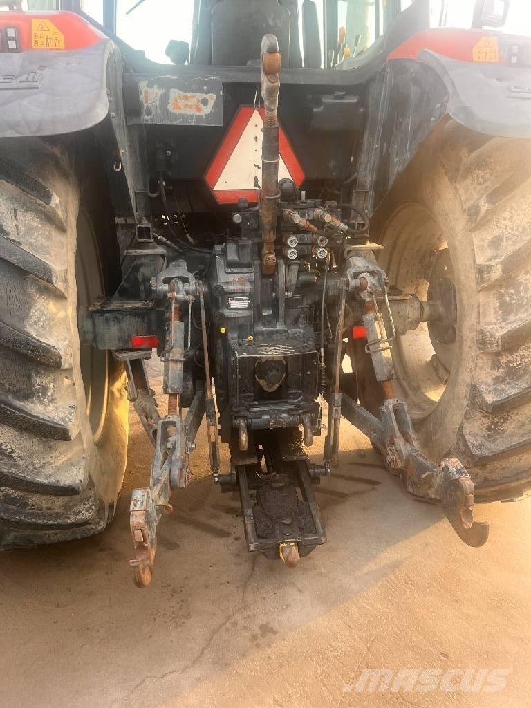 Case IH MX 135 Tractors