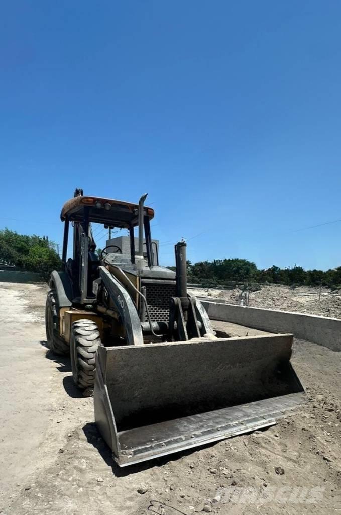 John Deere 410 J TLB's
