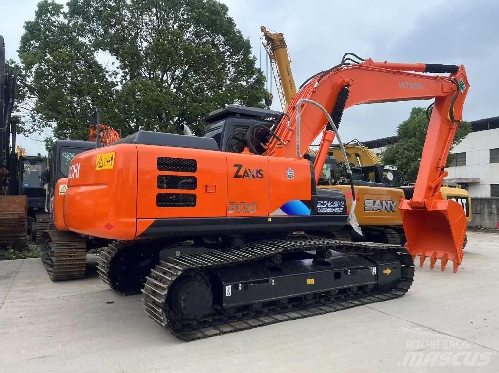 Hitachi ZX 200 Crawler excavators