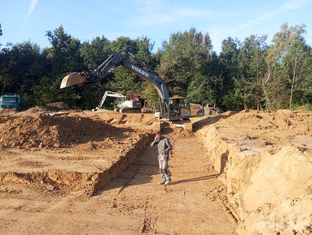 Volvo EC 240 C L Crawler excavators