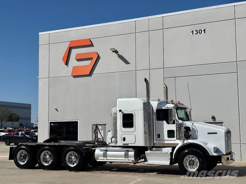 Kenworth T800 Truck Tractor Units