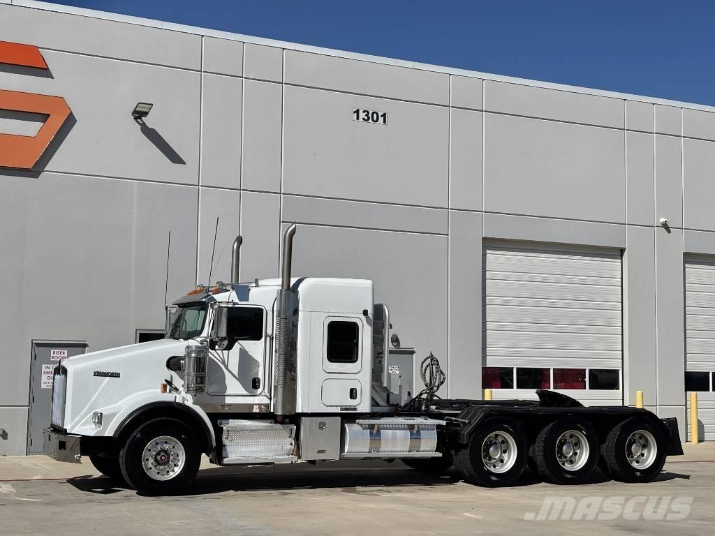 Kenworth T800 Truck Tractor Units