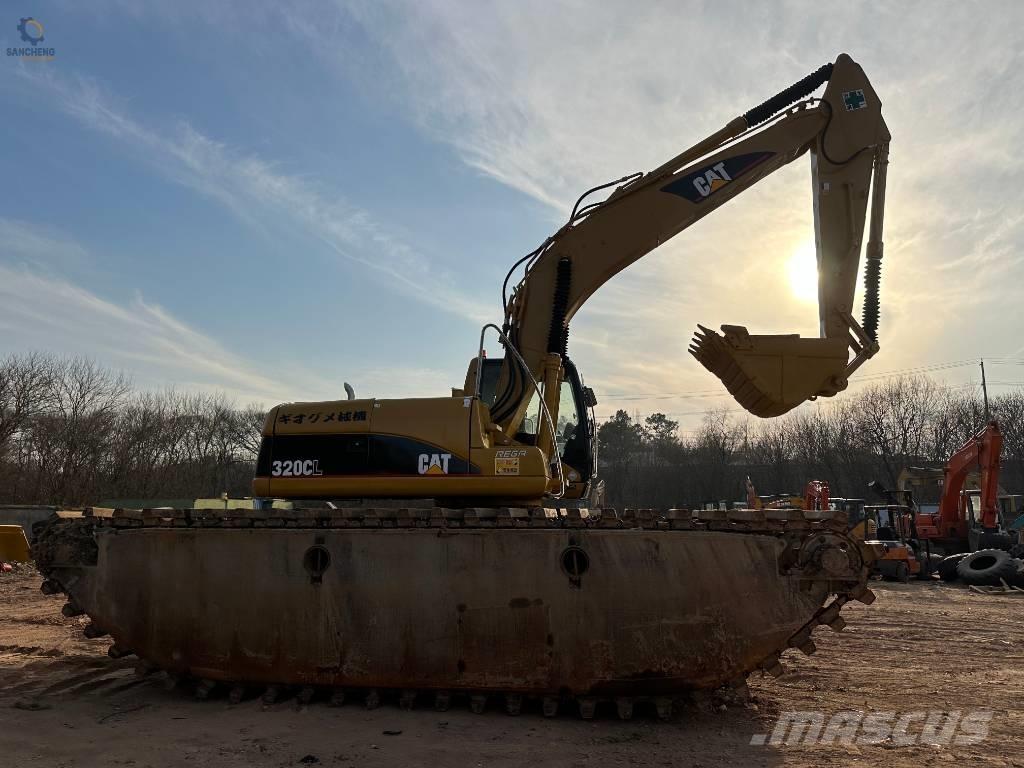 CAT 320CL Amphibious Excavators