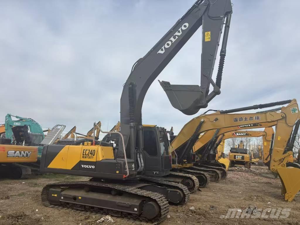 Volvo EC 240 Crawler excavators