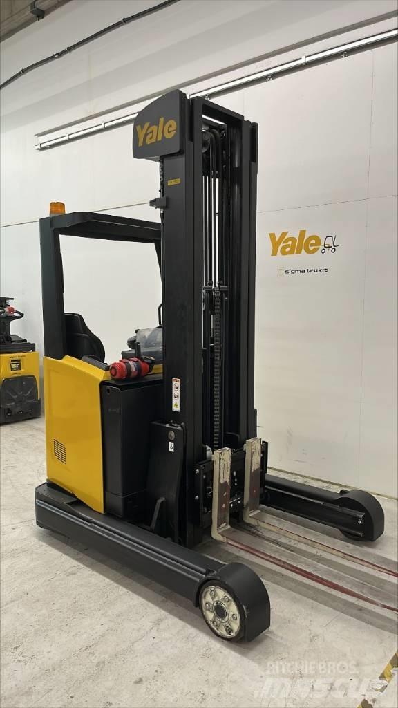 Yale MR25 Reach truck