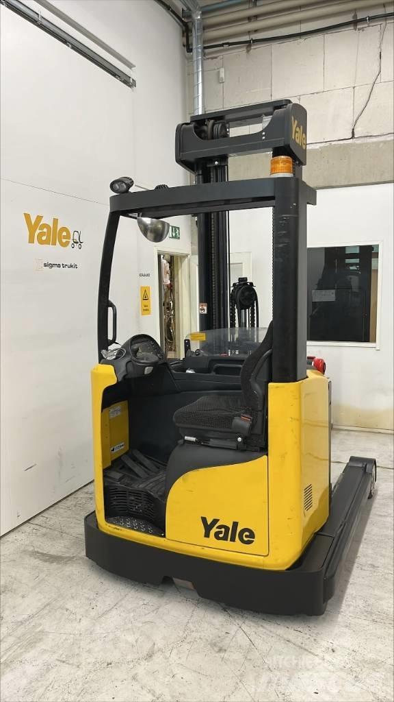 Yale MR25 Reach truck
