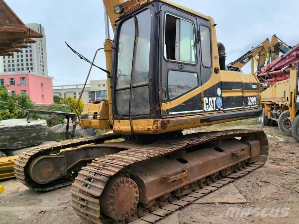 CAT 320BL Midi excavators  7t - 12t