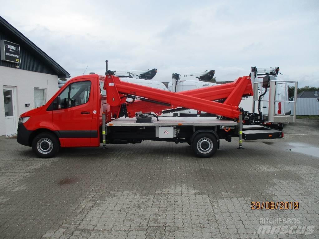 VERSALIFT VTX 240 G3 Truck mounted aerial platforms