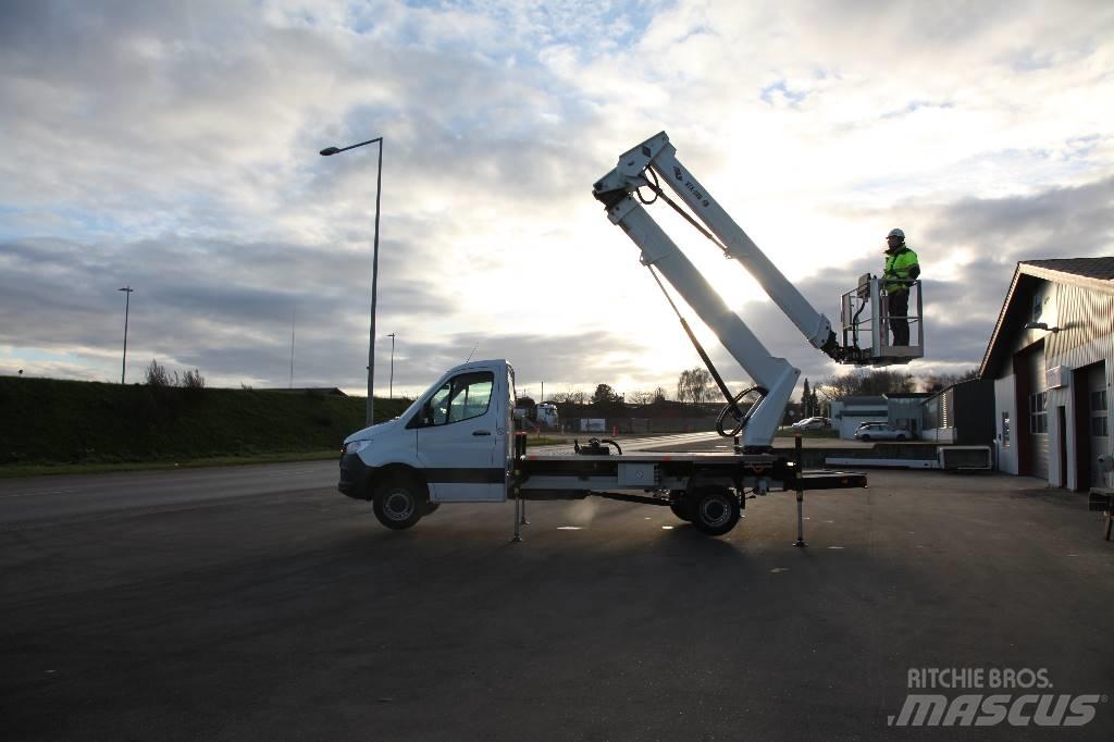 VERSALIFT VTX 240 G3 Truck mounted aerial platforms