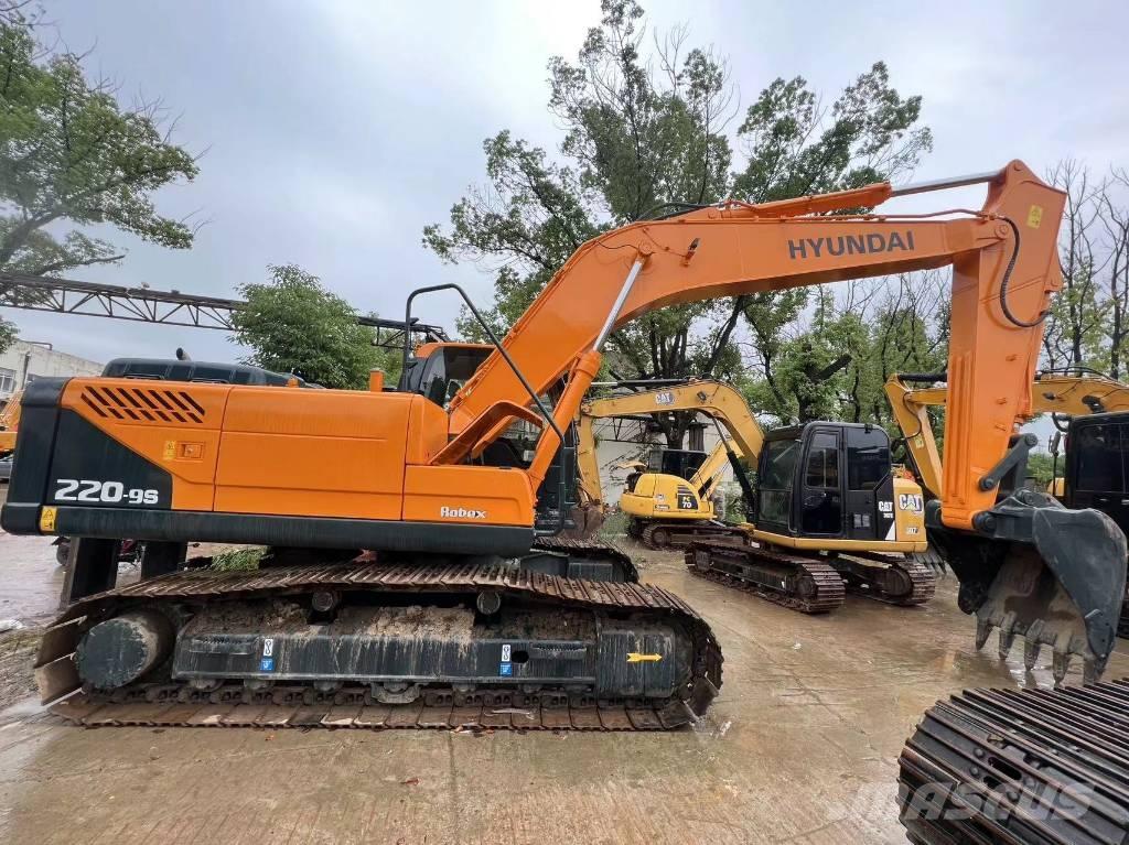 Hyundai 220LC-9S Crawler excavators
