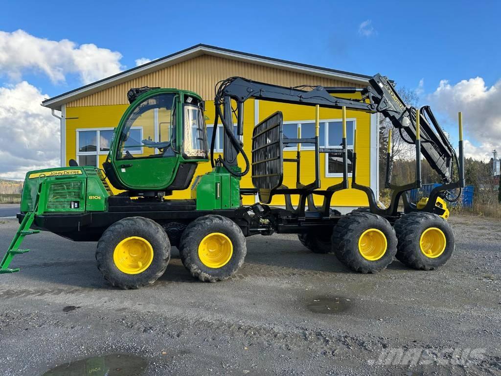 John Deere 810 E Forwarders