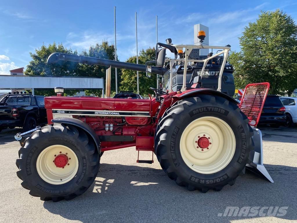 IHC 1246 AS Tractors
