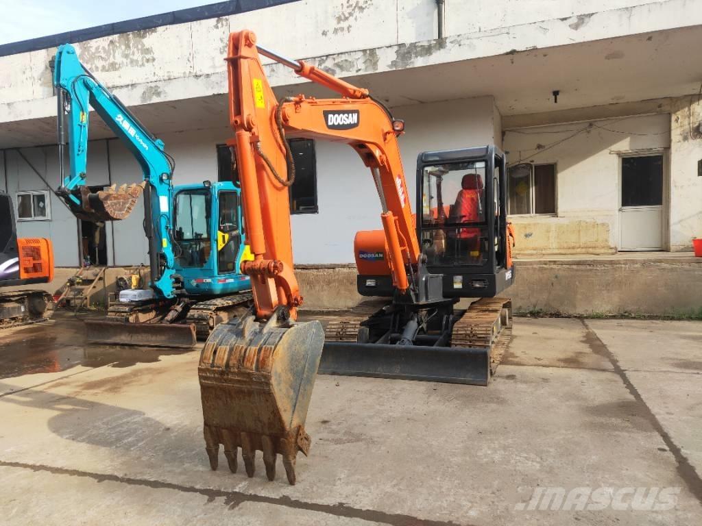 Doosan DH55 Mini excavators < 7t