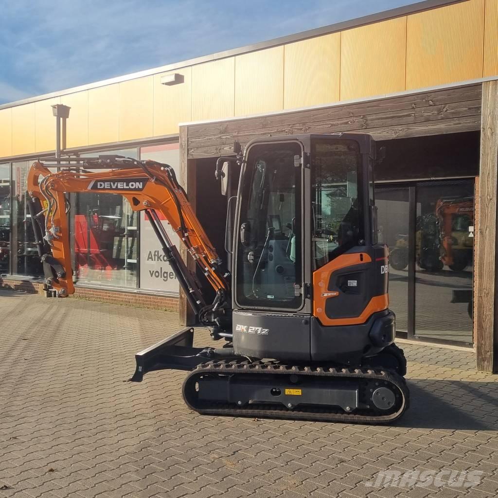  Delevon DX27-Z Mini excavators < 7t