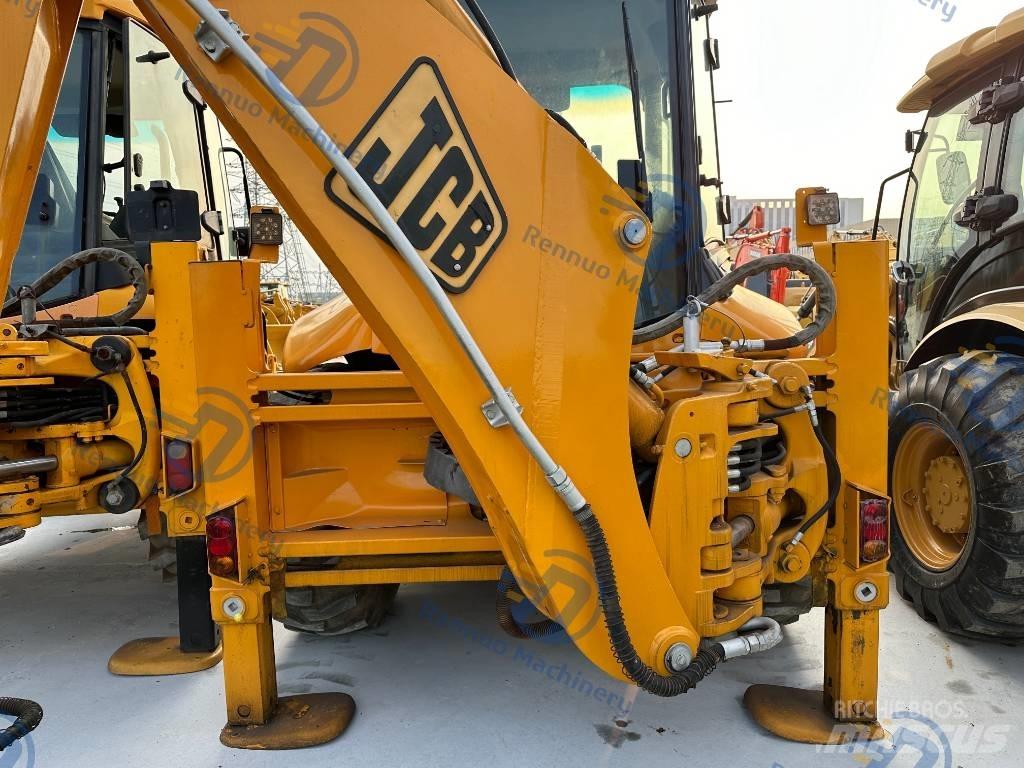 JCB 4 CX TLB's