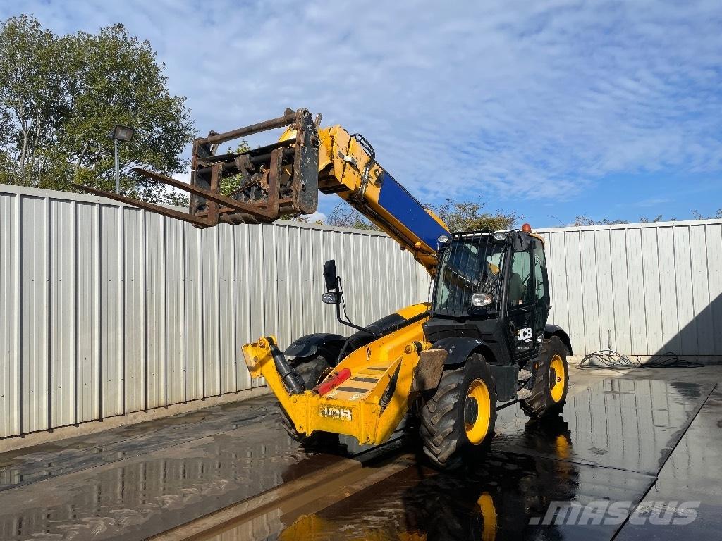 JCB 540-140 Hi Viz Telescopic handlers
