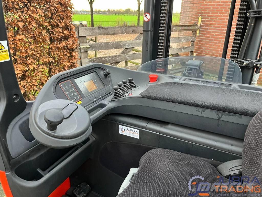 Linde R14B-01 Reach truck