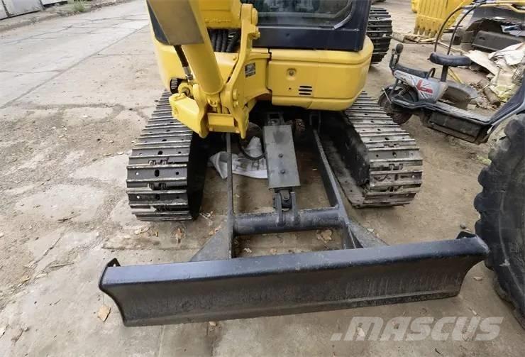 Komatsu PC35 Mini excavators < 7t