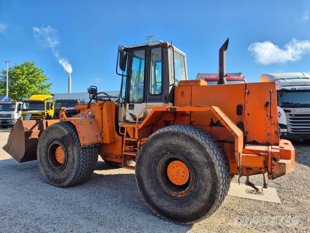 Hitachi FR 130 Wheel loaders