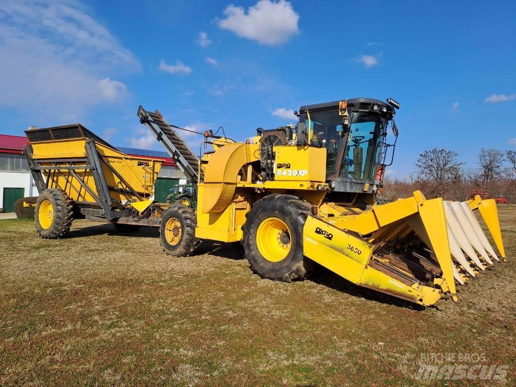 Oxbo 8420XP Other harvesting equipment