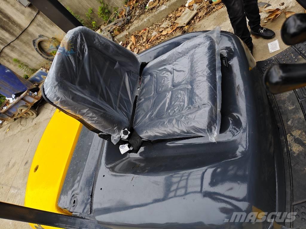 Komatsu FD 30 Diesel trucks