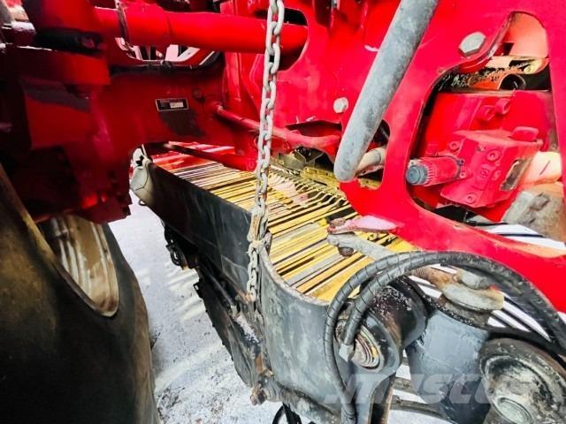 Holmer T4-40 Beet harvesters