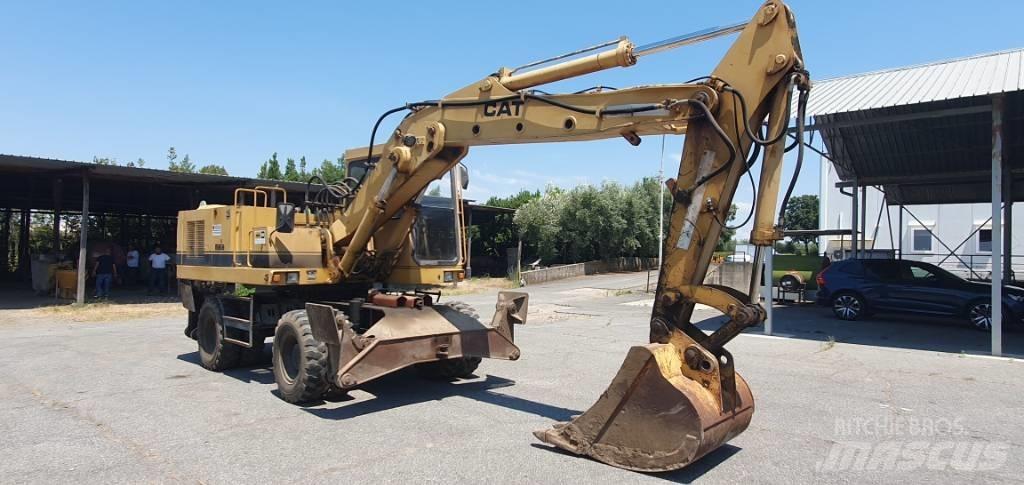 CAT 214 B Wheeled excavators