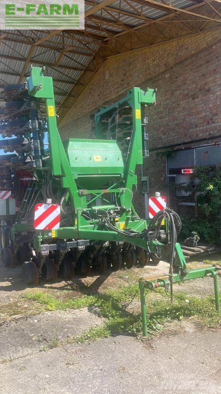 John Deere 750 A Precision sowing machines