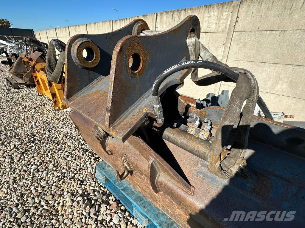 Hitachi ZX170-5B TLB's