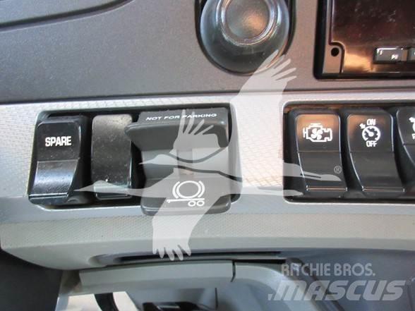 Kenworth T880 Truck Tractor Units
