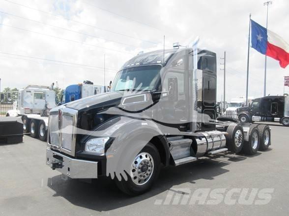 Kenworth T880 Truck Tractor Units